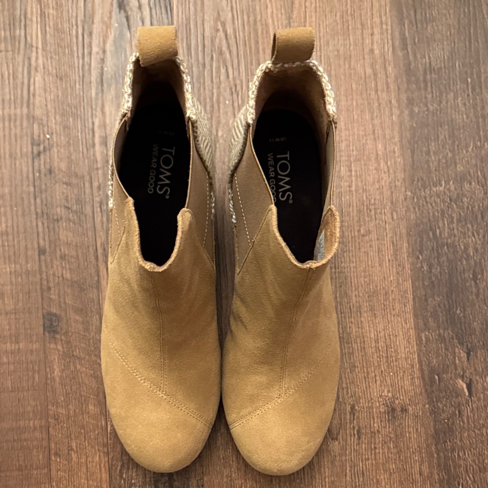TOMS Camel Suede Ankle Booties
